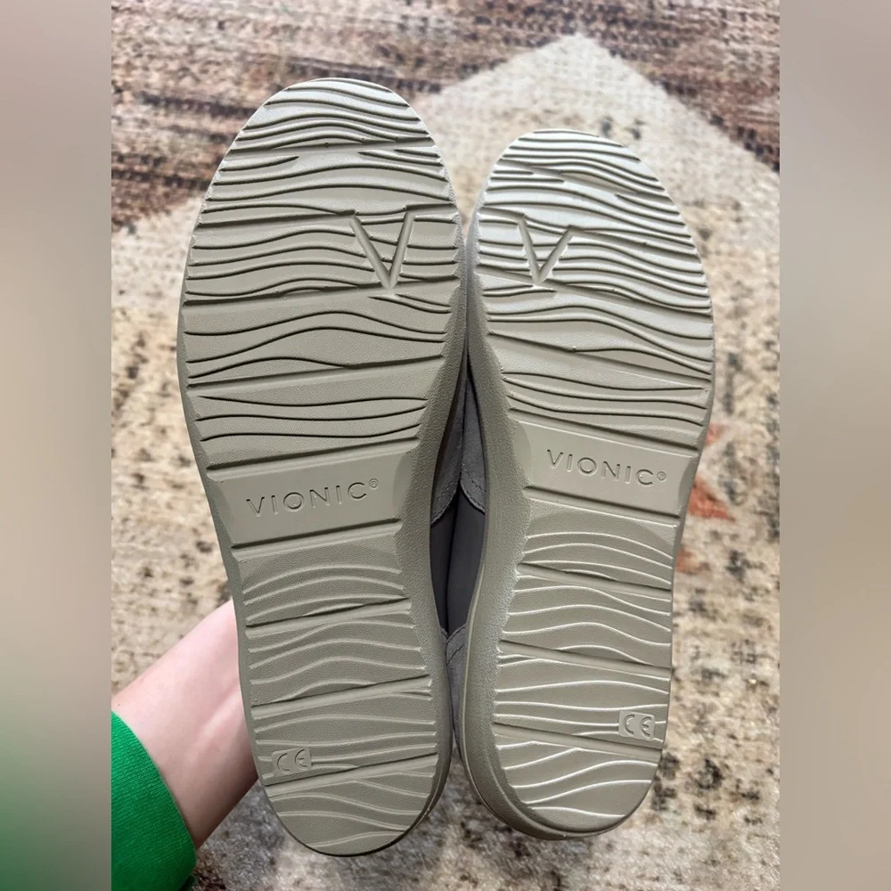 Vionic Karigan Women's Casual Comfort Shoe Size 7.5